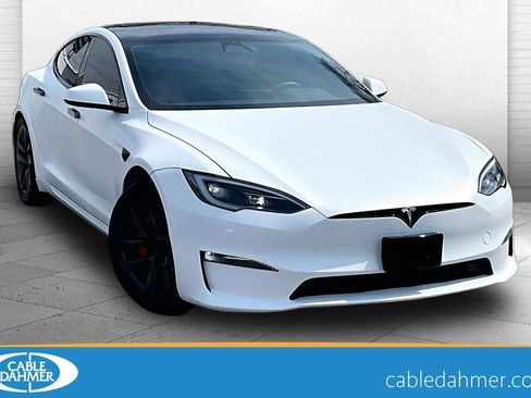 Used 2023 Tesla Model S Plaid image 1