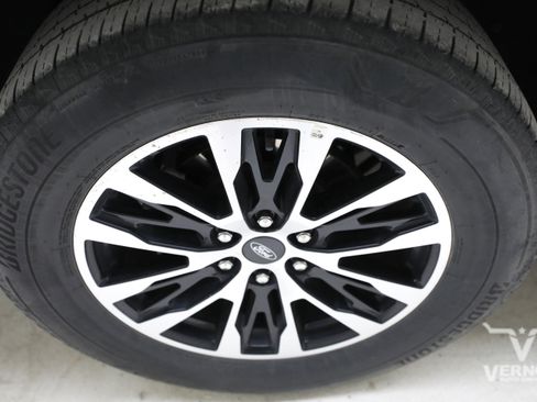 Used 2025 Ford Expedition Platinum AWD/4WD image 31