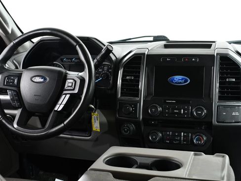 Used 2018 Ford F150 XLT w/ Equipment Group 302A Luxury AWD/4WD image 8