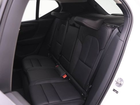 New 2025 Volvo XC40 B5 Core w/ Protection Package Premier image 10