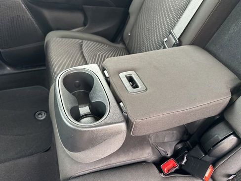 Used 2019 Dodge Journey SE w/ Connectivity Group FWD image 29
