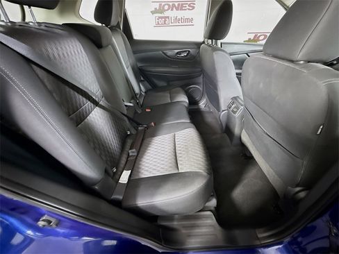Certified 2018 Nissan Rogue S image 28