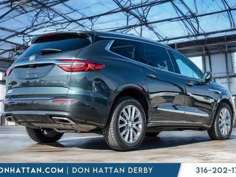 Used 2018 Buick Enclave Premium image 39