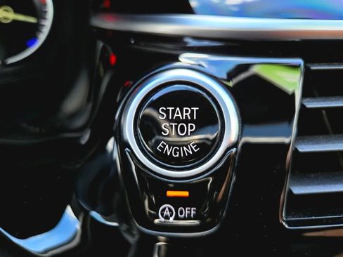 Used 2017 BMW 540i xDrive image 39