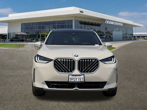 Used 2025 BMW X3 xDrive30i w/ Convenience Package image 4