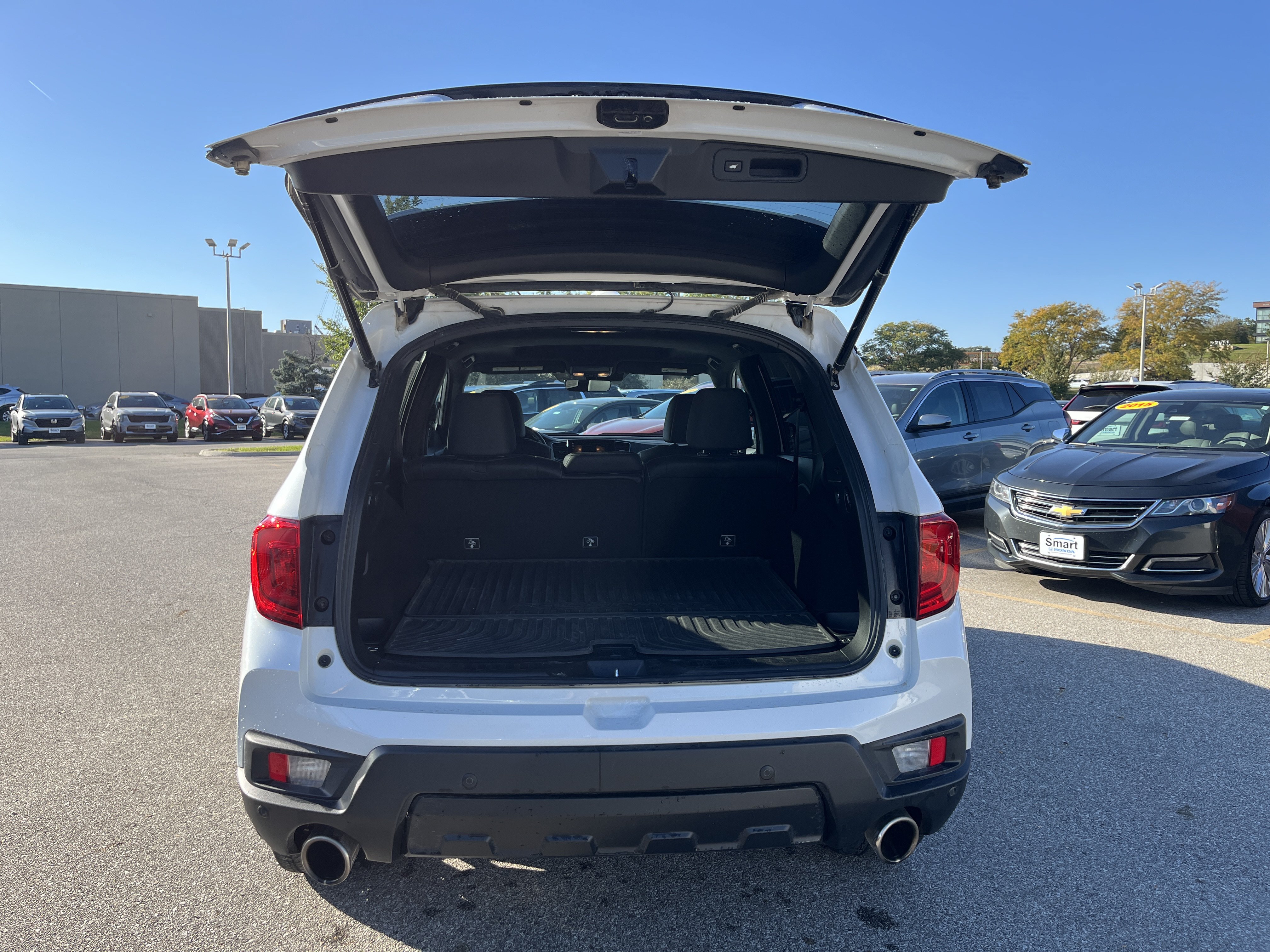 Used 2023 Honda Passport EX-L image 11