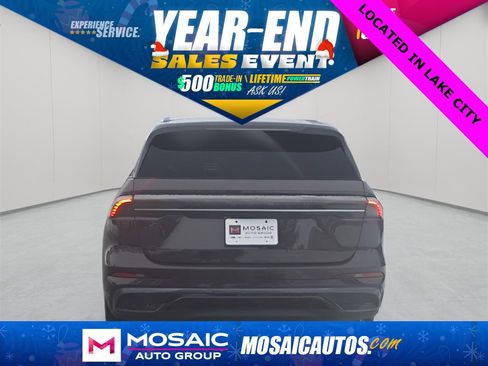 Used 2024 Lincoln Nautilus Reserve w/ Equipment Group 202A image 6