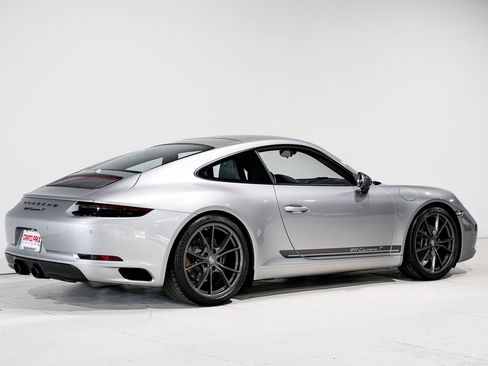 Used 2018 Porsche 911 Carrera T RWD image 3