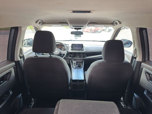 Used 2023 Nissan Rogue S FWD image 31
