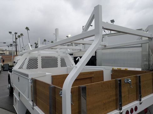 New 2026 GMC Sierra 3500 Pro w/ Convenience Package image 10