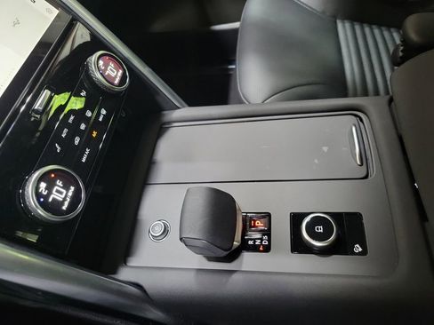 New 2026 Land Rover Discovery S AWD/4WD image 20