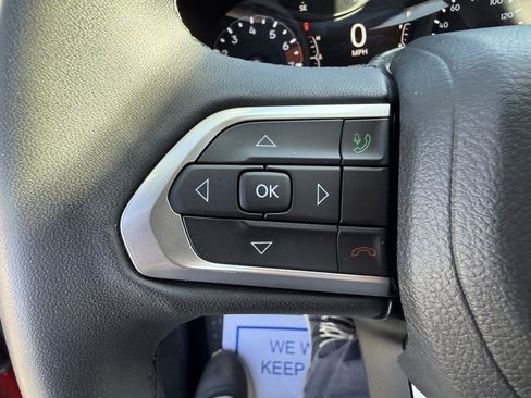 Used 2023 Jeep Compass Limited AWD/4WD image 21