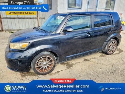 Used 2011 Scion xB FWD image 1