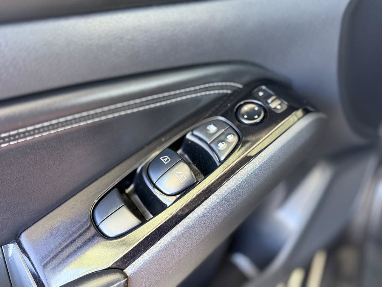 Used 2022 Nissan Altima 2.5 SL FWD image 22