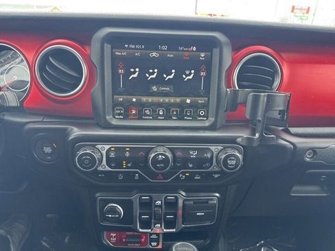 Used 2020 Jeep Gladiator Rubicon image 17