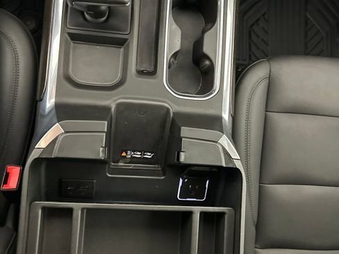 Used 2026 Chevrolet Silverado 1500 LT Trail Boss w/ LT Trail Boss Premium Package AWD/4WD image 16