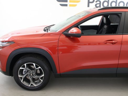Certified 2024 Chevrolet Trax LT w/ Driver Confidence Package FWD image 2