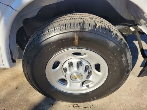 New 2025 Chevrolet Express 2500 w/ Driver Convenience Package image 32