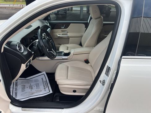 Used 2022 Mercedes-Benz GLB 250 4MATIC image 12