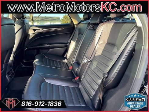 Used 2018 Ford Fusion SE w/ Fusion SE Technology Package image 33