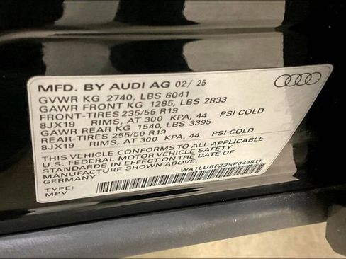 Used 2025 Audi Q4 e-tron Premium Plus w/ Premium Plus image 35