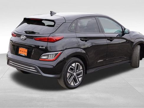 Used 2023 Hyundai Kona Limited image 5