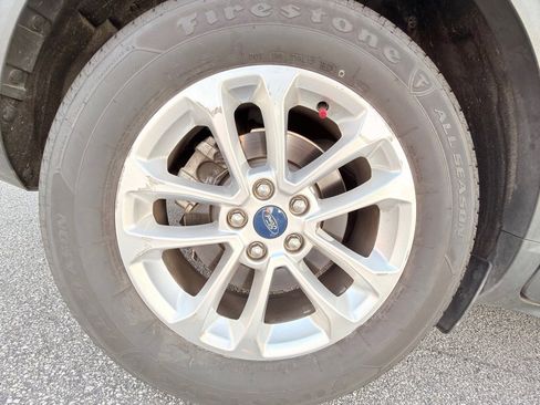 Used 2020 Ford Escape SE FWD image 43