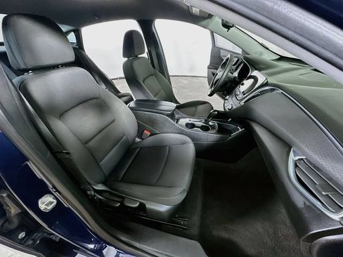 Used 2020 Chevrolet Malibu LT FWD image 12