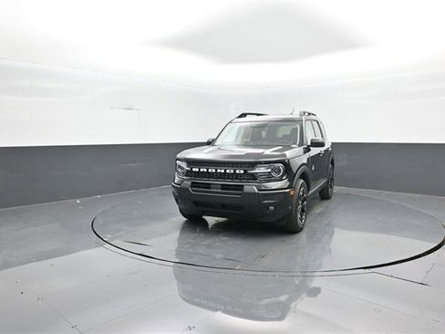 New 2025 Ford Bronco Sport Outer Banks image 3