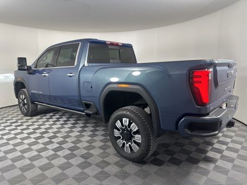 Used 2025 GMC Sierra 2500 Denali w/ Denali Reserve Package image 4