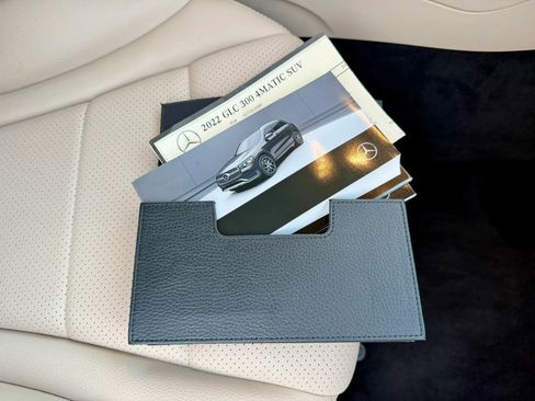 Used 2022 Mercedes-Benz GLC 300 4MATIC w/ Multimedia Package Lite image 44