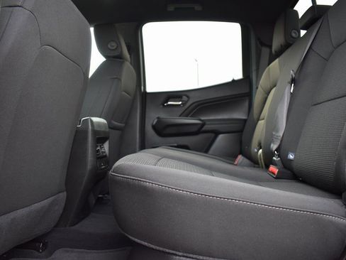 Used 2025 GMC Canyon Elevation image 9