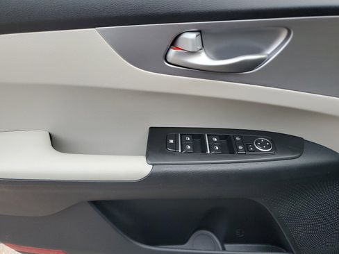 Certified 2023 Kia Forte LXS image 15