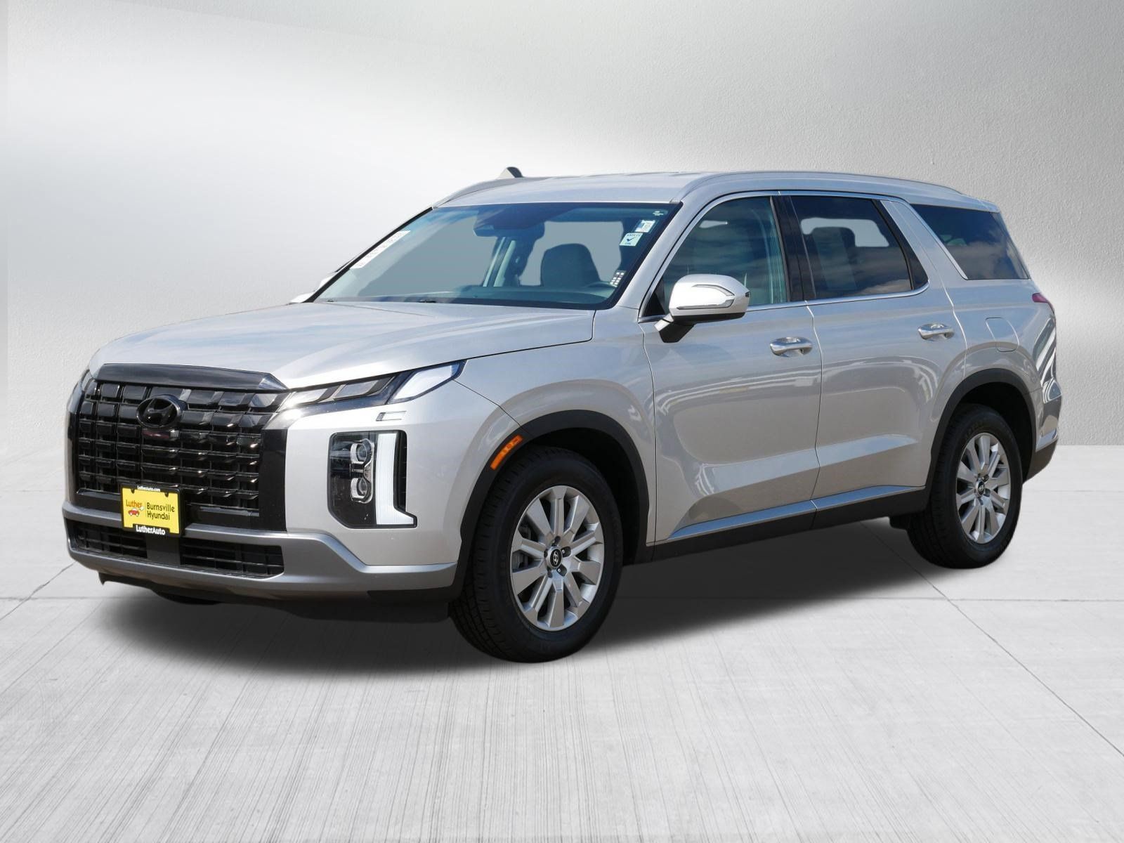 Used 2024 Hyundai Palisade SEL AWD/4WD image 3