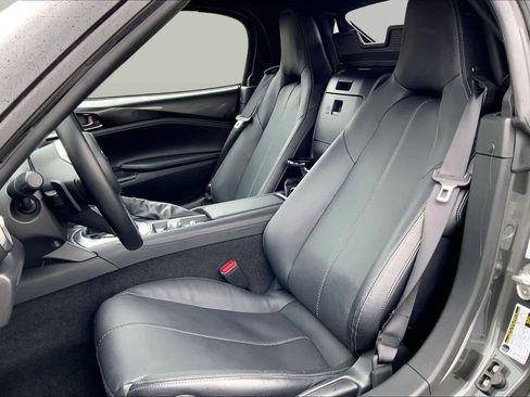 Used 2024 MAZDA MX-5 Miata Grand Touring w/ Weather Package RWD image 9