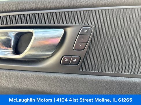 Certified 2023 Volvo XC60 B5 Core AWD/4WD image 12