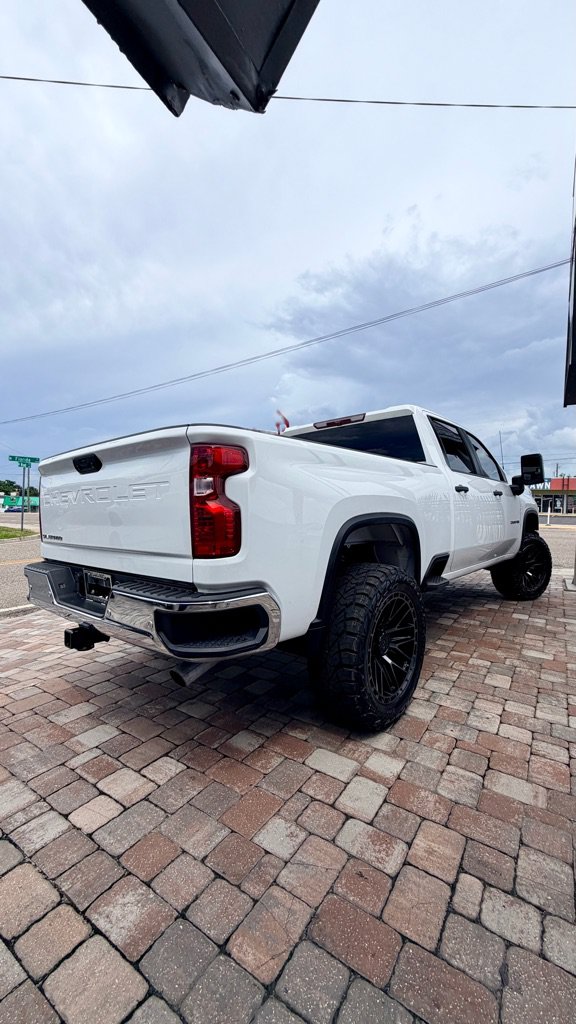 Used 2024 Chevrolet Silverado 2500 W/T w/ WT Convenience Package RWD image 4