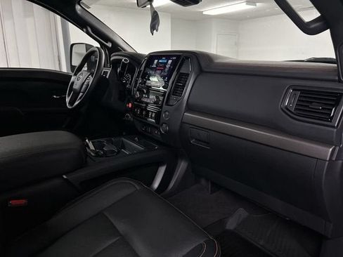Used 2024 Nissan Titan PRO-4X w/ Pro-4x Convenience Package AWD/4WD image 30