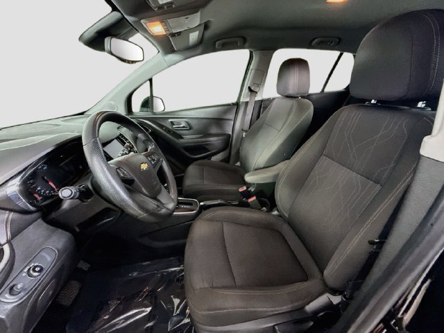 Used 2020 Chevrolet Trax LT FWD image 20