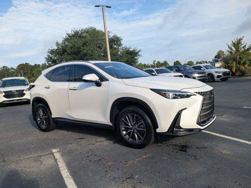 Certified 2025 Lexus NX 250 FWD w/ Accessory Package (K3) image 5