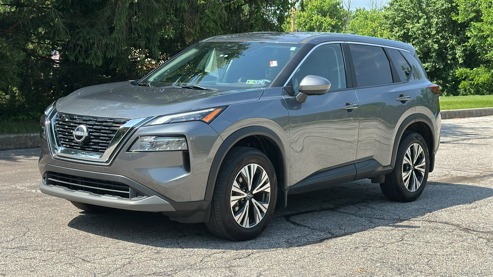 Certified 2023 Nissan Rogue SV AWD/4WD image 2