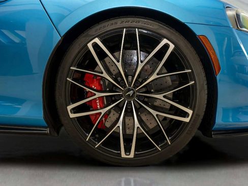 Used 2023 McLaren GT RWD image 33