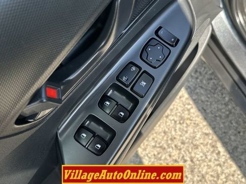 Used 2022 Hyundai Kona SEL FWD image 10