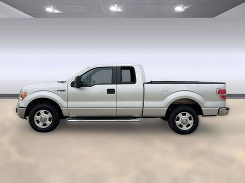 Used 2011 Ford F150 XLT w/ XLT Convenience Pkg RWD image 2