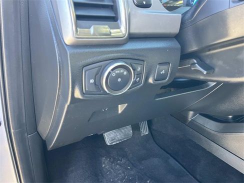 Used 2019 Ford Ranger XLT w/ Black Appearance Package image 28