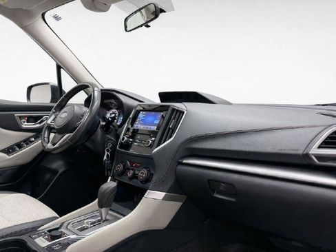 Used 2019 Subaru Forester Premium w/ All-Weather Package AWD/4WD image 36