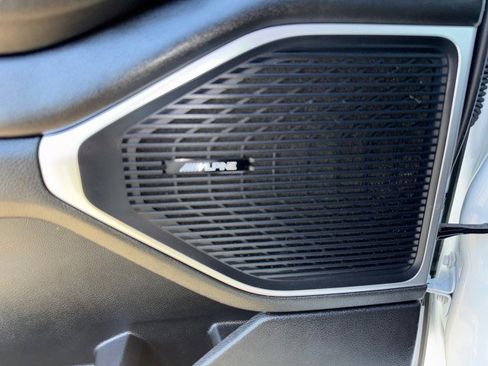 Used 2024 Jeep Wagoneer Series II w/ Flexible Seating Group image 14