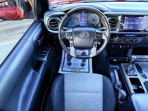 Used 2021 Toyota Tacoma TRD Off-Road image 27