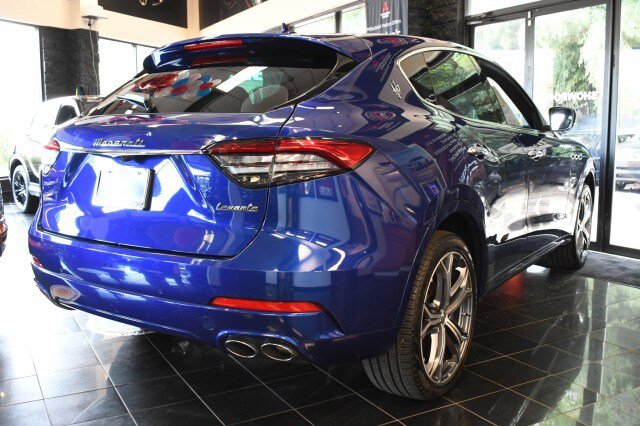 Used 2023 Maserati Levante GT AWD/4WD image 15
