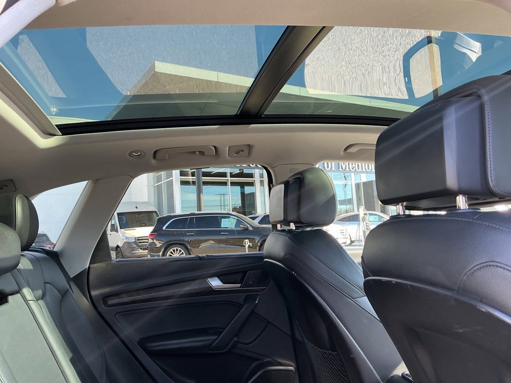 Used 2018 Audi Q5 Prestige AWD/4WD image 24